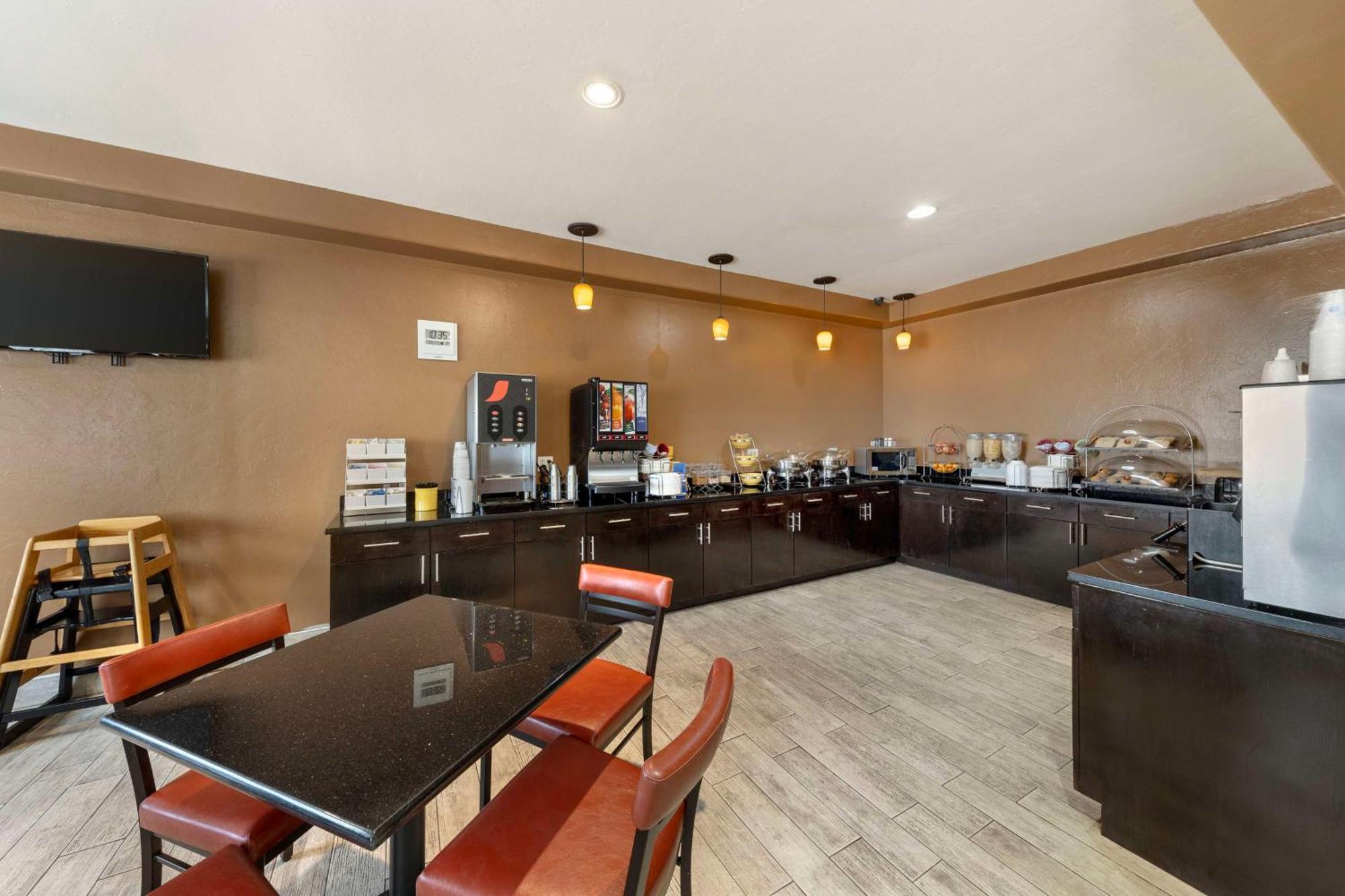 Best Western Greentree Inn & Suites Moore Ngoại thất bức ảnh