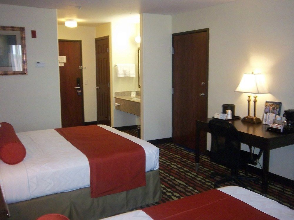 Best Western Greentree Inn & Suites Moore Ngoại thất bức ảnh